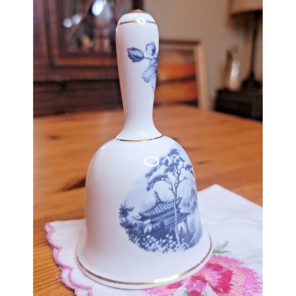 Newhall Staffordshire Fine Bone China Bell w Clapper Nice Ring Tone England - Picture 2 of 15